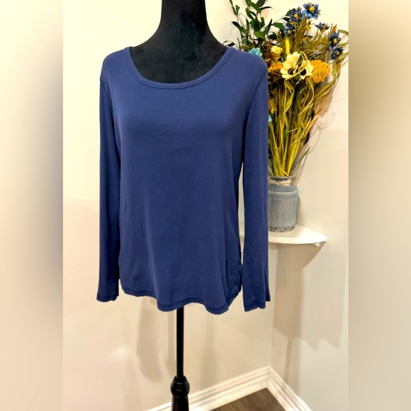 Talbots  Blue Long Sleeve Top with Soft Cotton Fabric size Medium - Picture 1 of 7